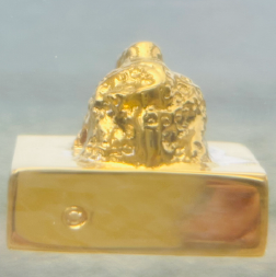 金